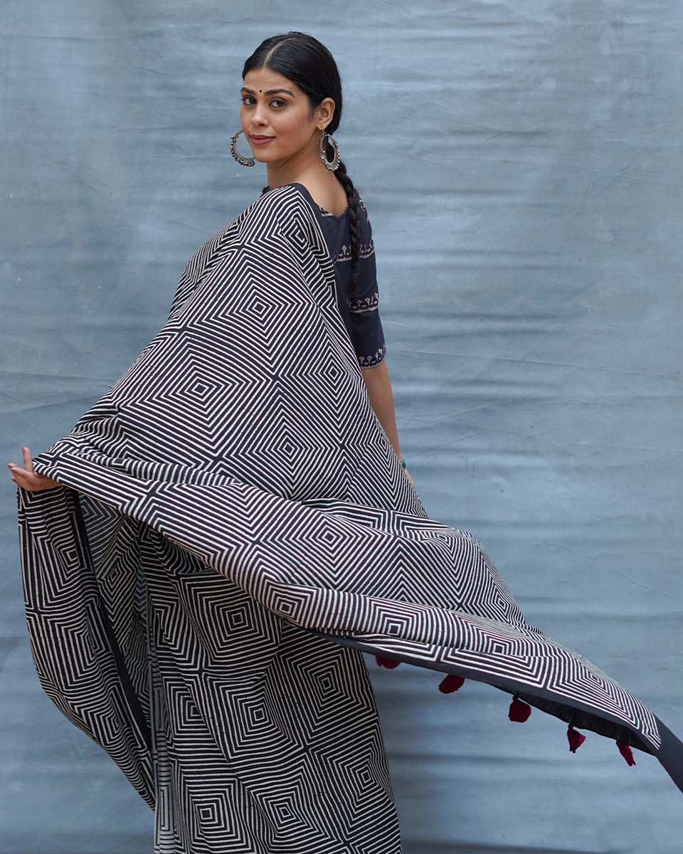 Vintage Muse Black & White Handblock Print Cotton Saree - MIS