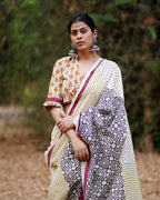 Saree poses | Saree for wedding | Saree  collection | Saree collection | Saree online | chidiyaa