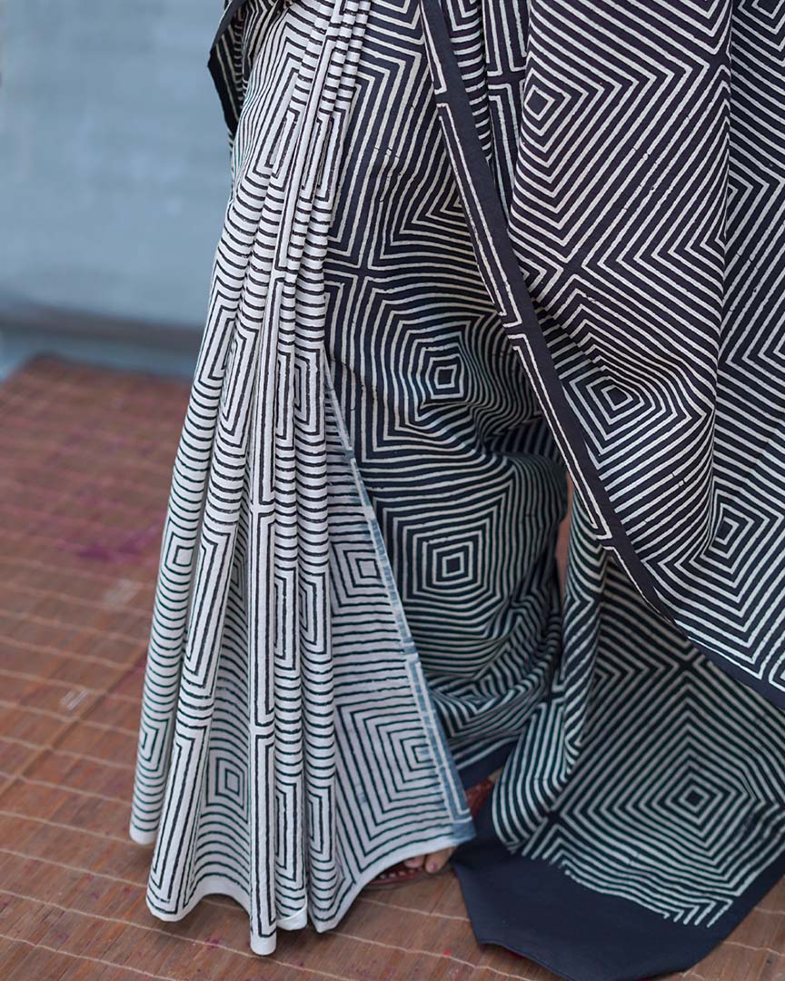 Vintage Muse Black & White Handblock Print Cotton Saree - MIS
