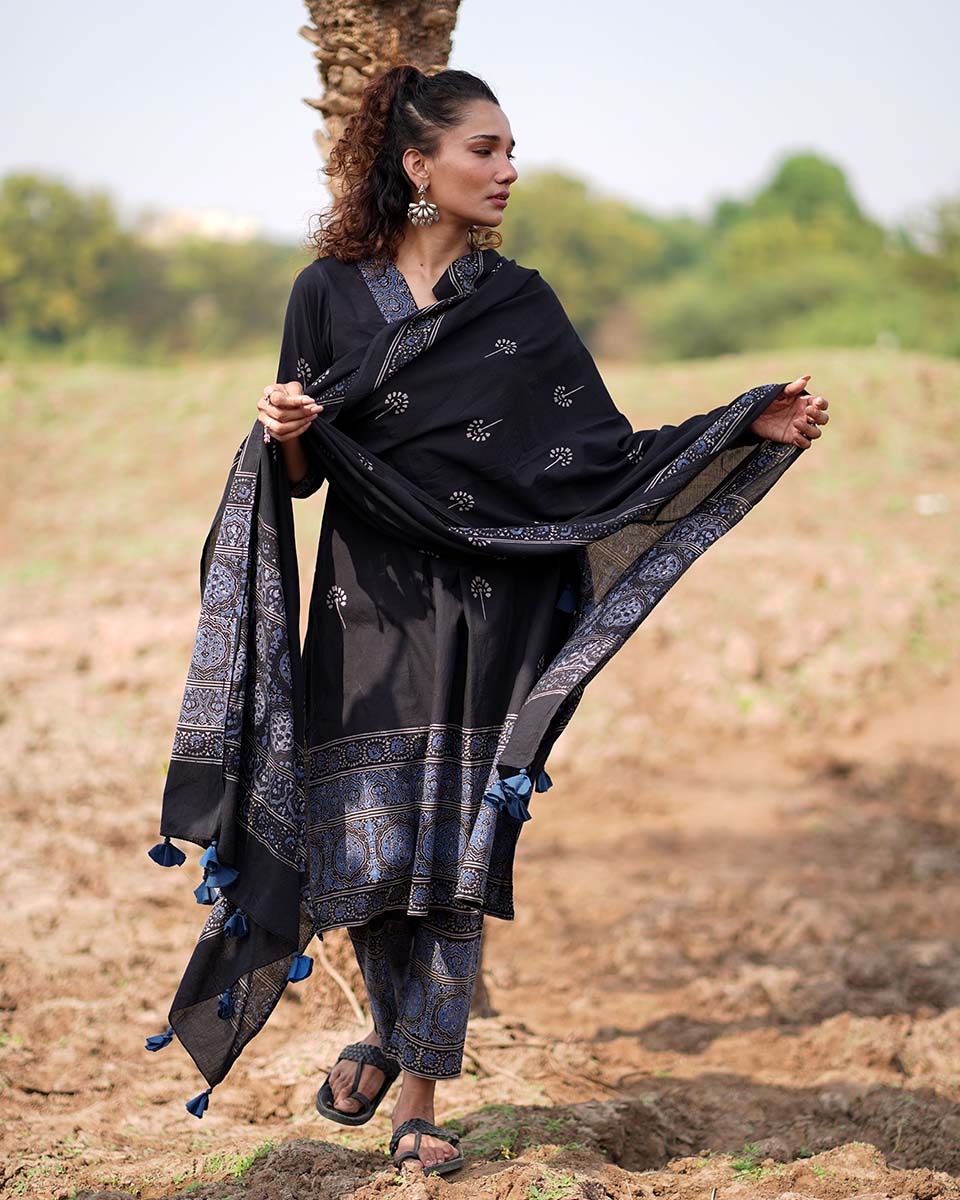 Woven Whispers Blockprinted Cotton Dupatta-WWB