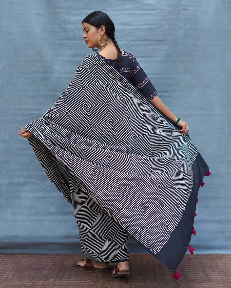 Vintage Muse Black & White Handblock Print Cotton Saree - MIS