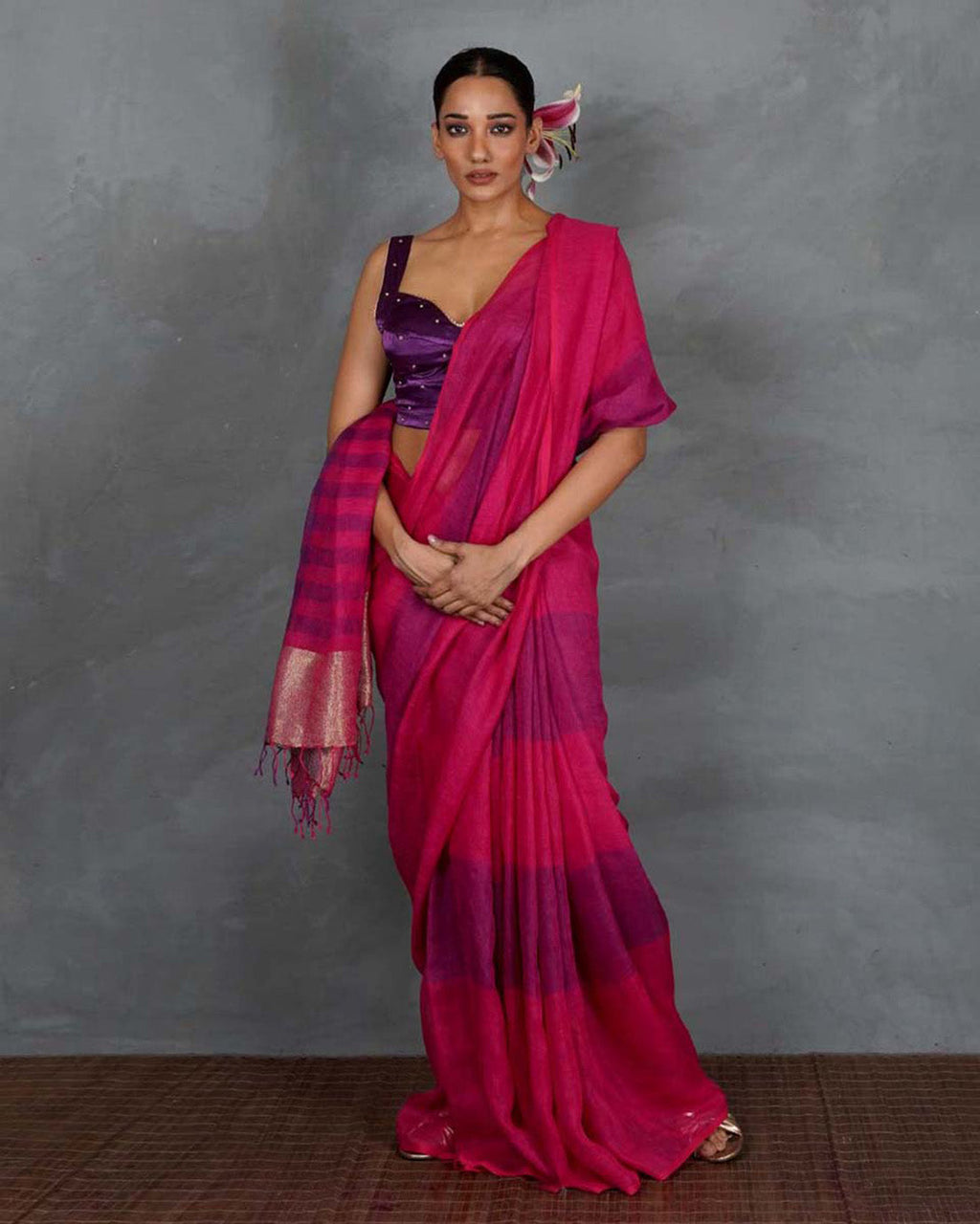 Samira Magneta Handwoven Linen Saree - TARA