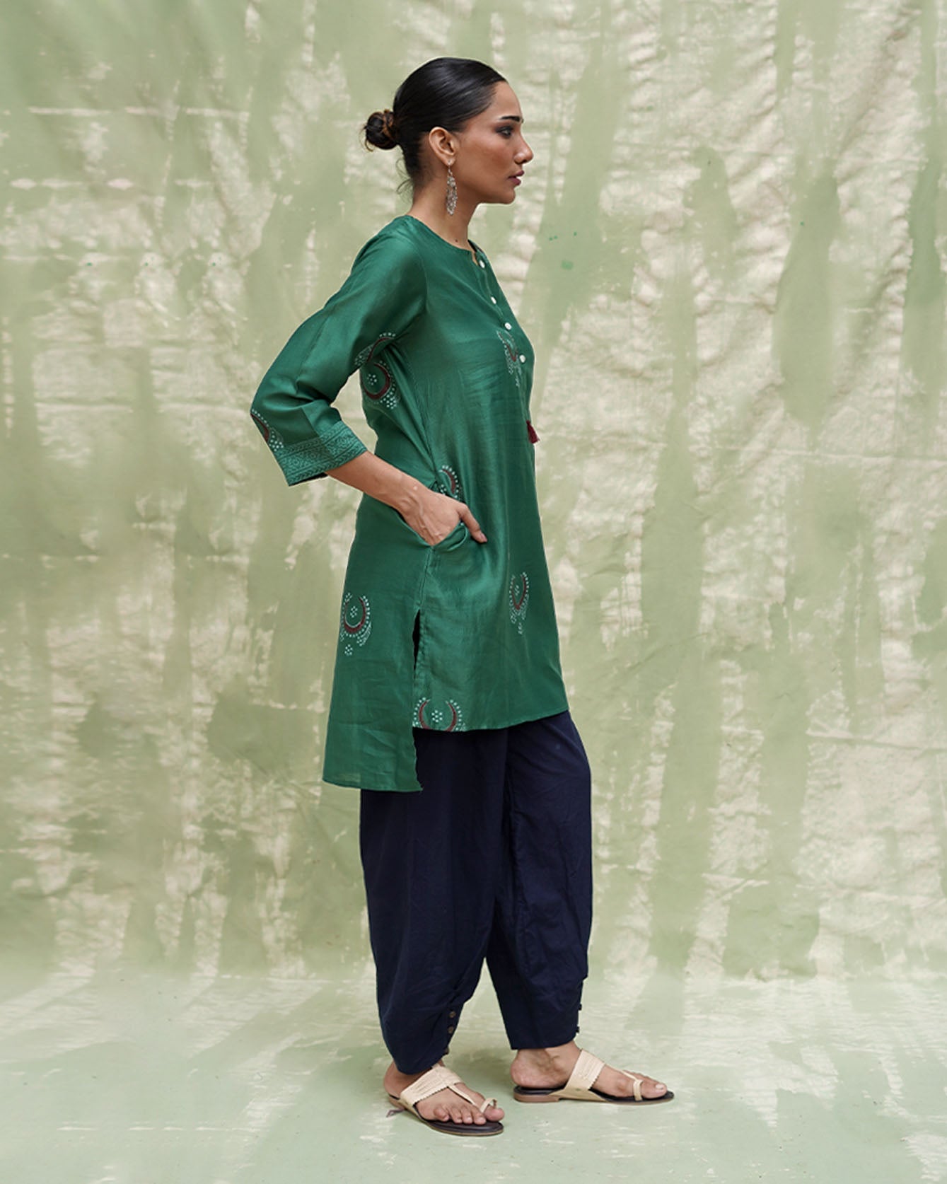 Mere Aangan Mein Green Handblock Printed Chanderi Silk Kurti - CHD