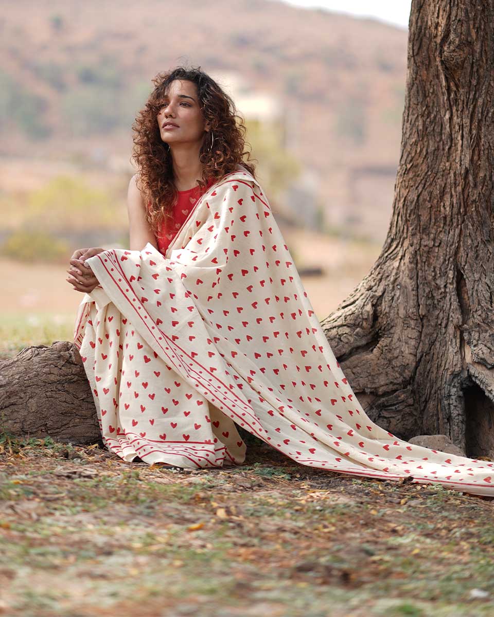 Dil Awara Ivory Hand block Printed Cotton Saree