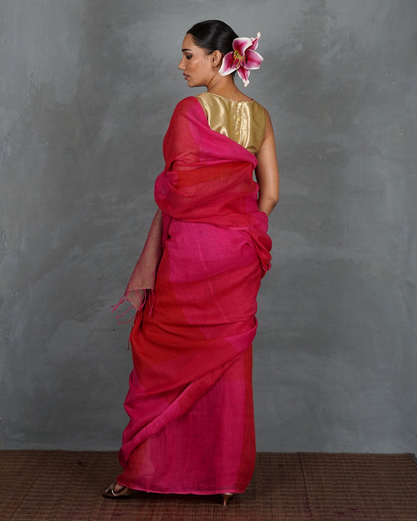 Inner Glow Red With Pink Handwoven Linen Saree - TARA