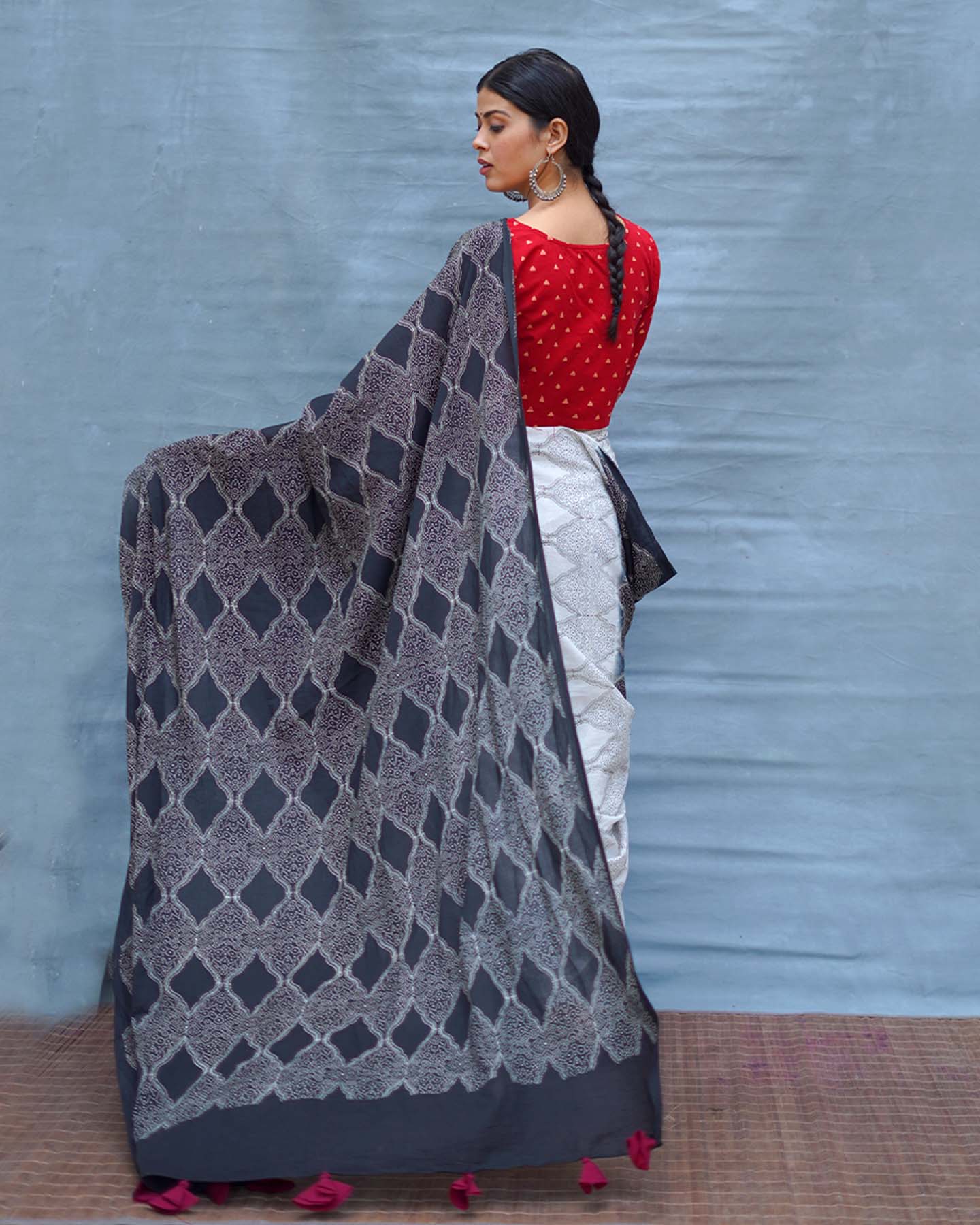 Black & White Tale Handblock Print Cotton Saree - MIS