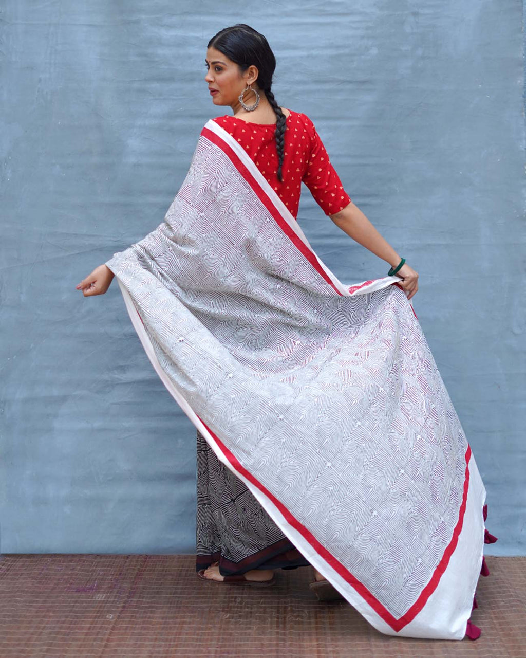 Vintage Poem Black & White Handblock Print Cotton Saree - MIS