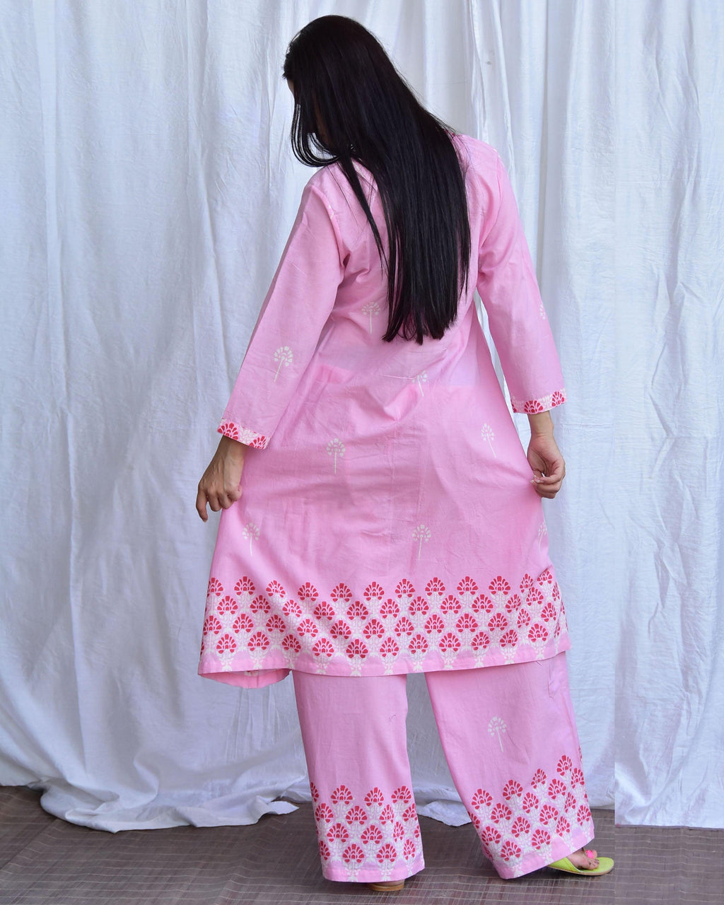 Mausam- E - Bahar Handblockprinted Cotton Kurta Set Of 2-Sor