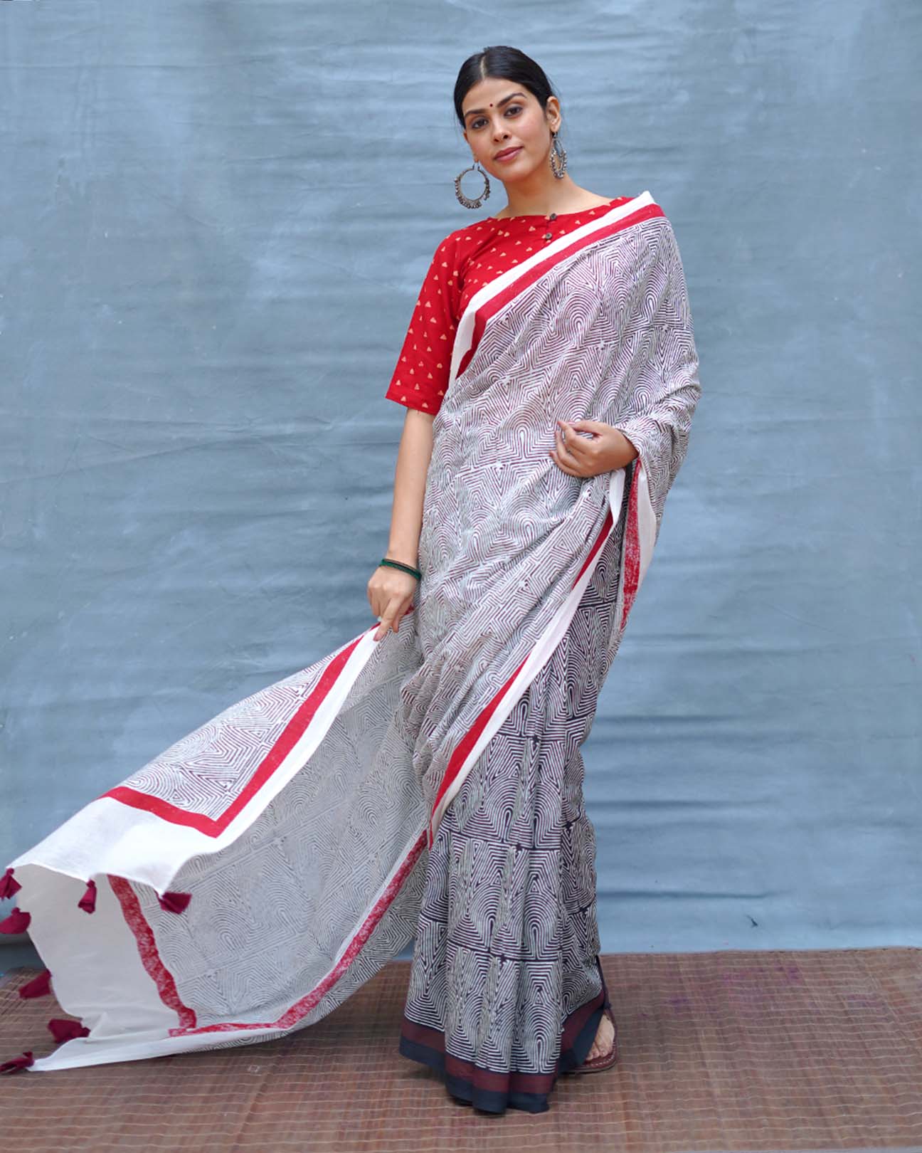 Vintage Poem Black & White Handblock Print Cotton Saree - MIS