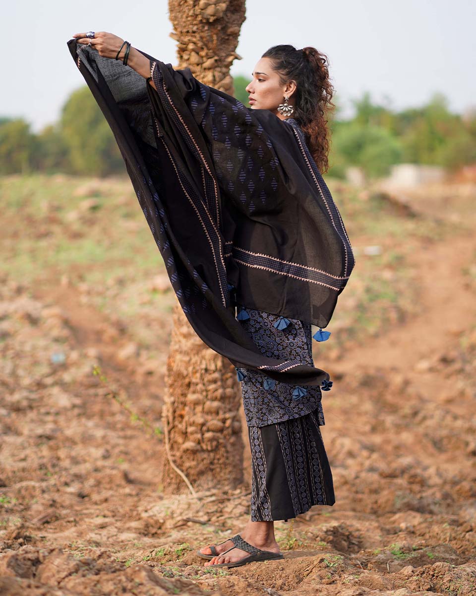 Breezy Dreams Blockprinted Cotton Dupatta-WWB