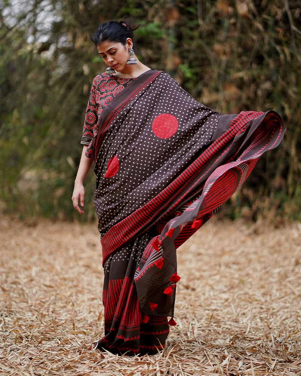 saree poses | saree online | saree for women