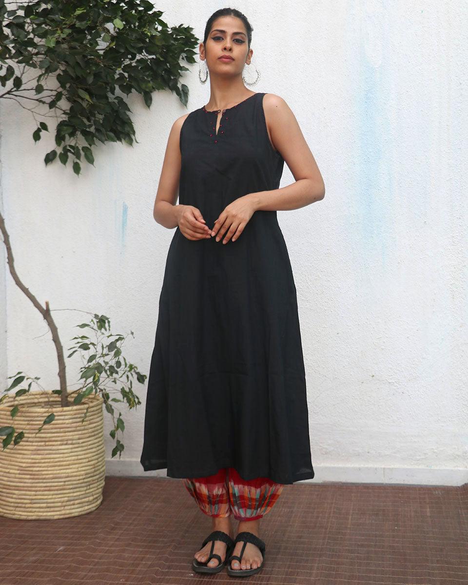 Kurti | Kurti online | Kurti design | Kurti poses