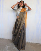 Saree | Sarees | saree for women | saree poses | saree for wedding | chidiyaa