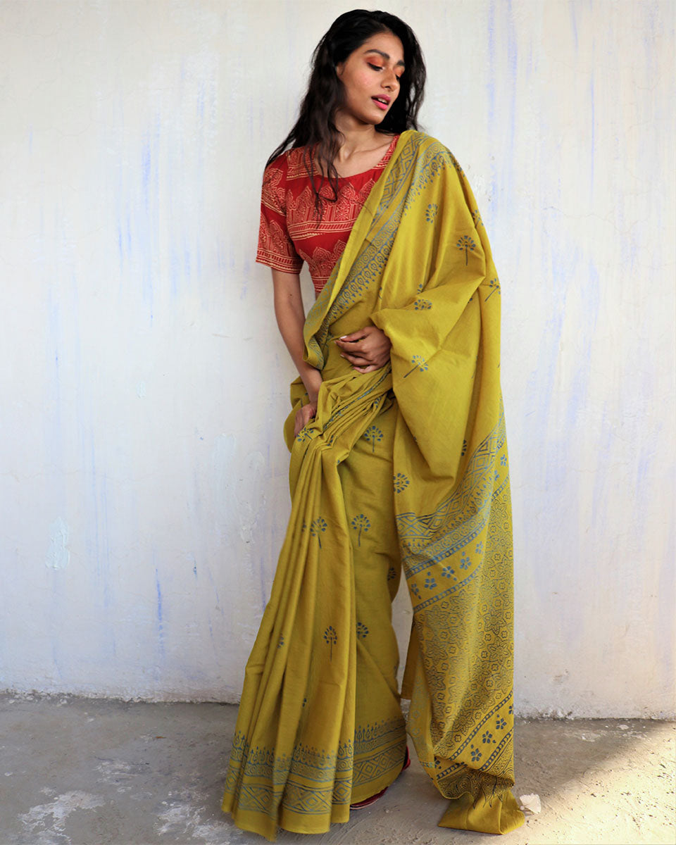 saree poses | saree for women | saree online