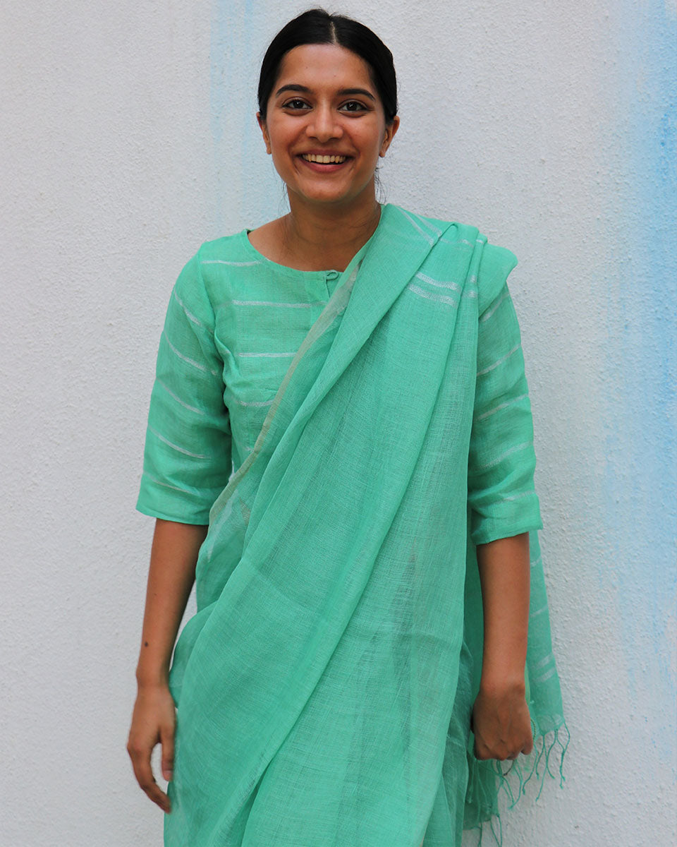 Seafoam Breeze Handwoven Linen Saree - Everyday Beautiful