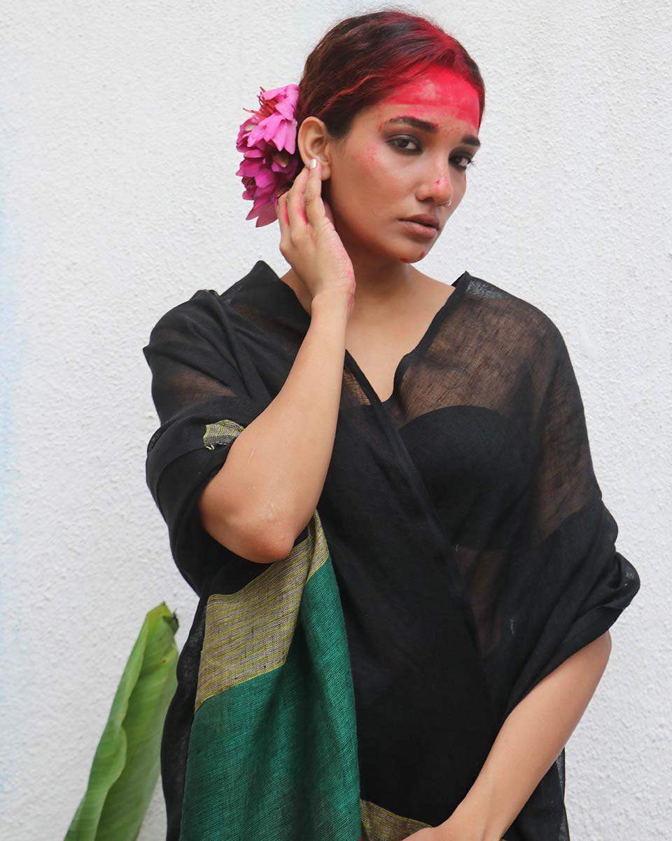 Yogini Black Handwoven Linen Saree - Kaali