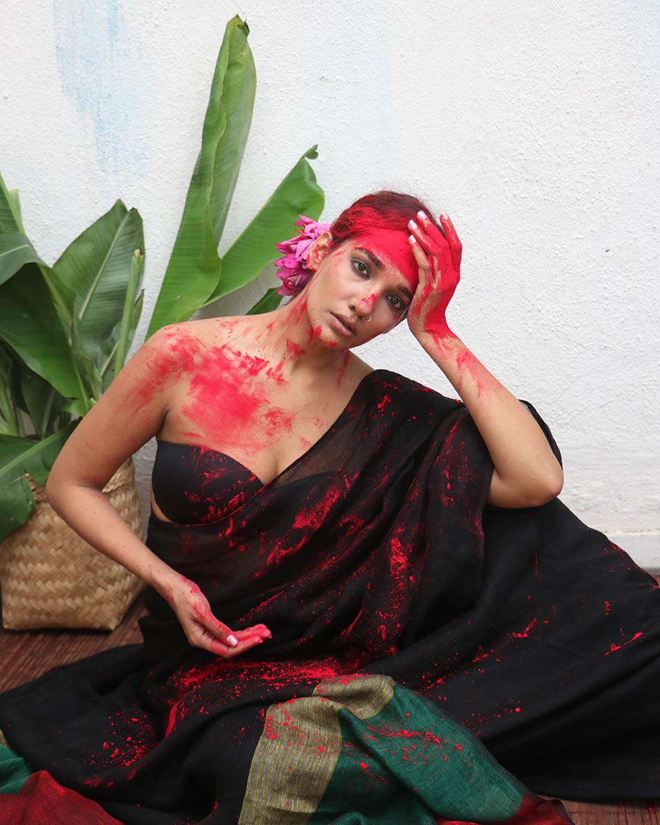 Yogini Black Handwoven Linen Saree - Kaali