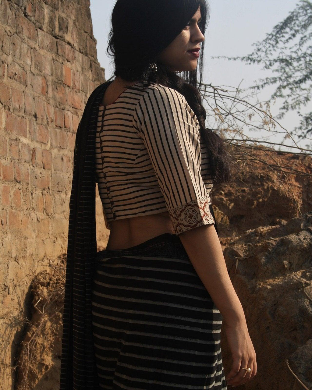 Black Cotton Saree | mul mul cotton saree | Cotton saree online | Black Saree Cotton | Chidiyaa