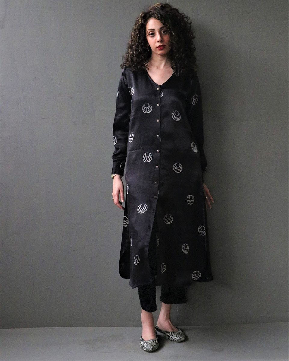 Mahrosh Block printed Mashru Silk Kurta Set