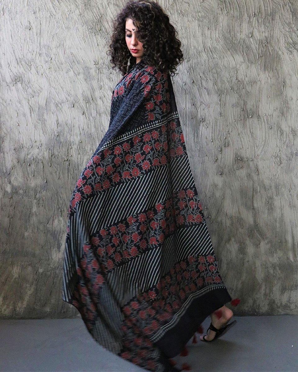 Saree | Sarees | Cotton Saree | Saree for women | Saree poses | Saree for farewell