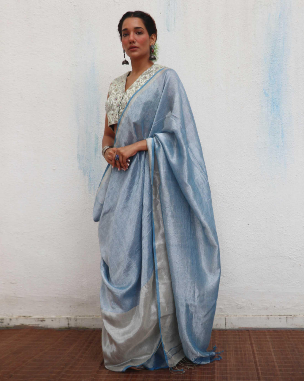 Mazha Blue Handwoven Linen Zari Saree - Jheel